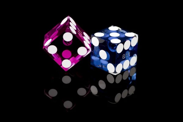 qqtoto app showing live football betting markets and account security features